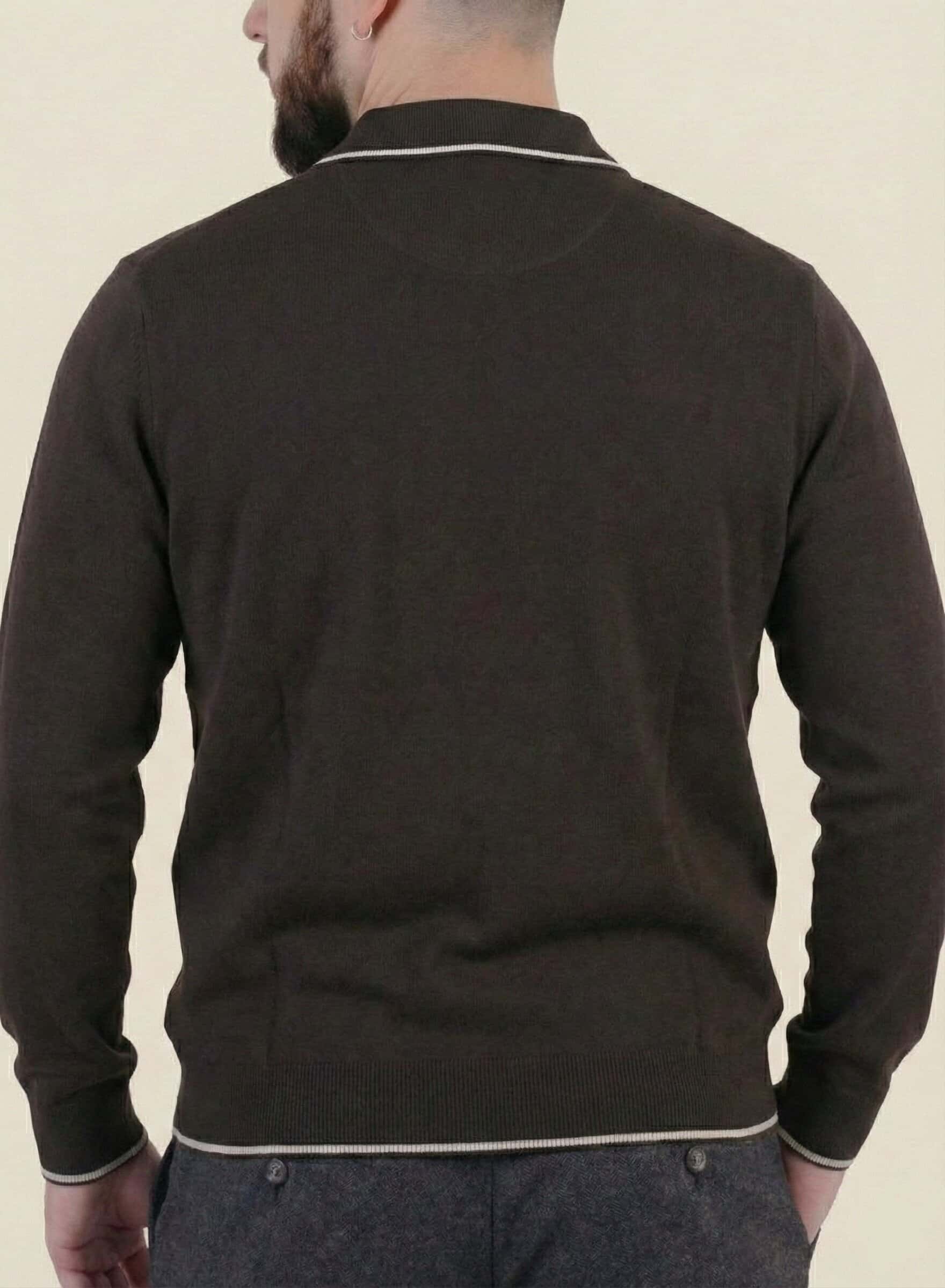 Поло коричневий (alt)